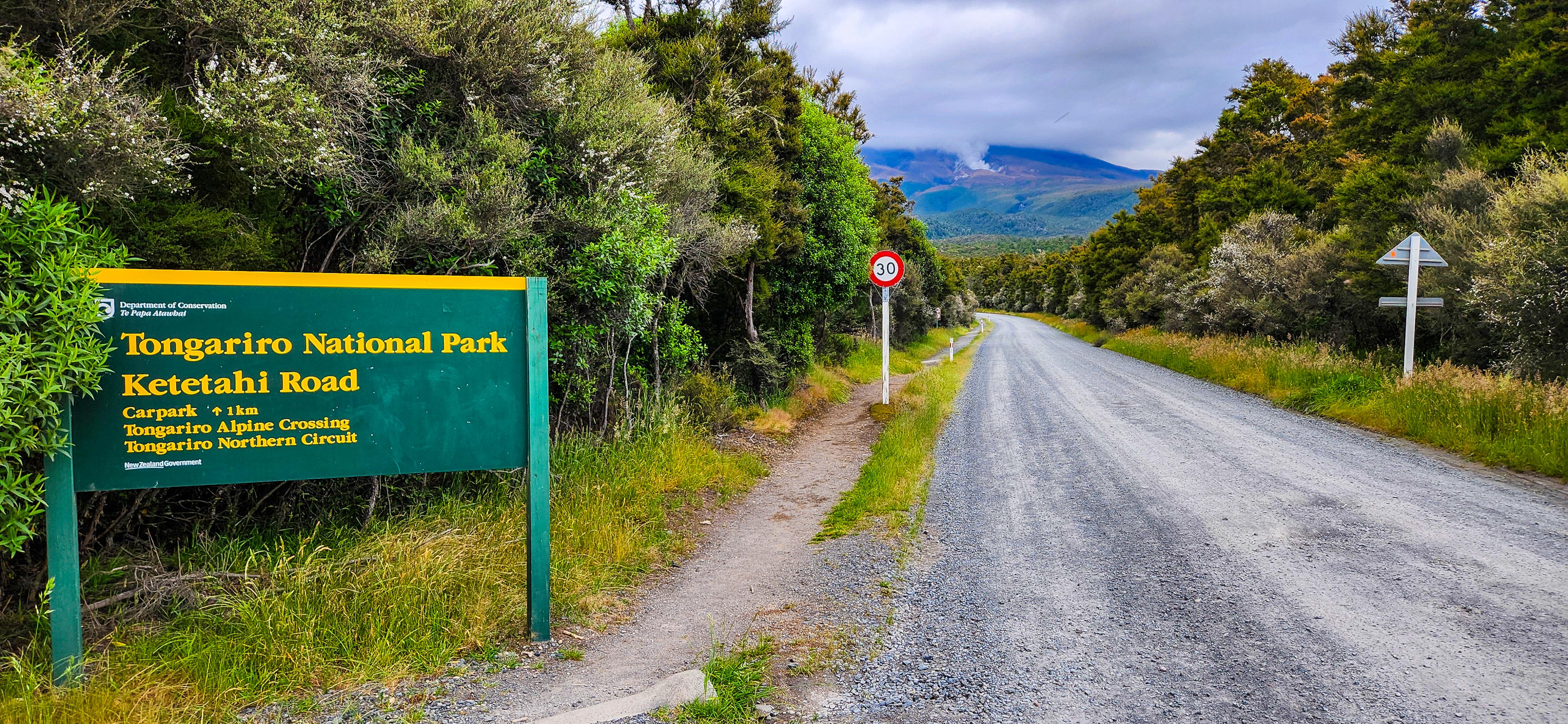 Road to Ketetahi Carpark