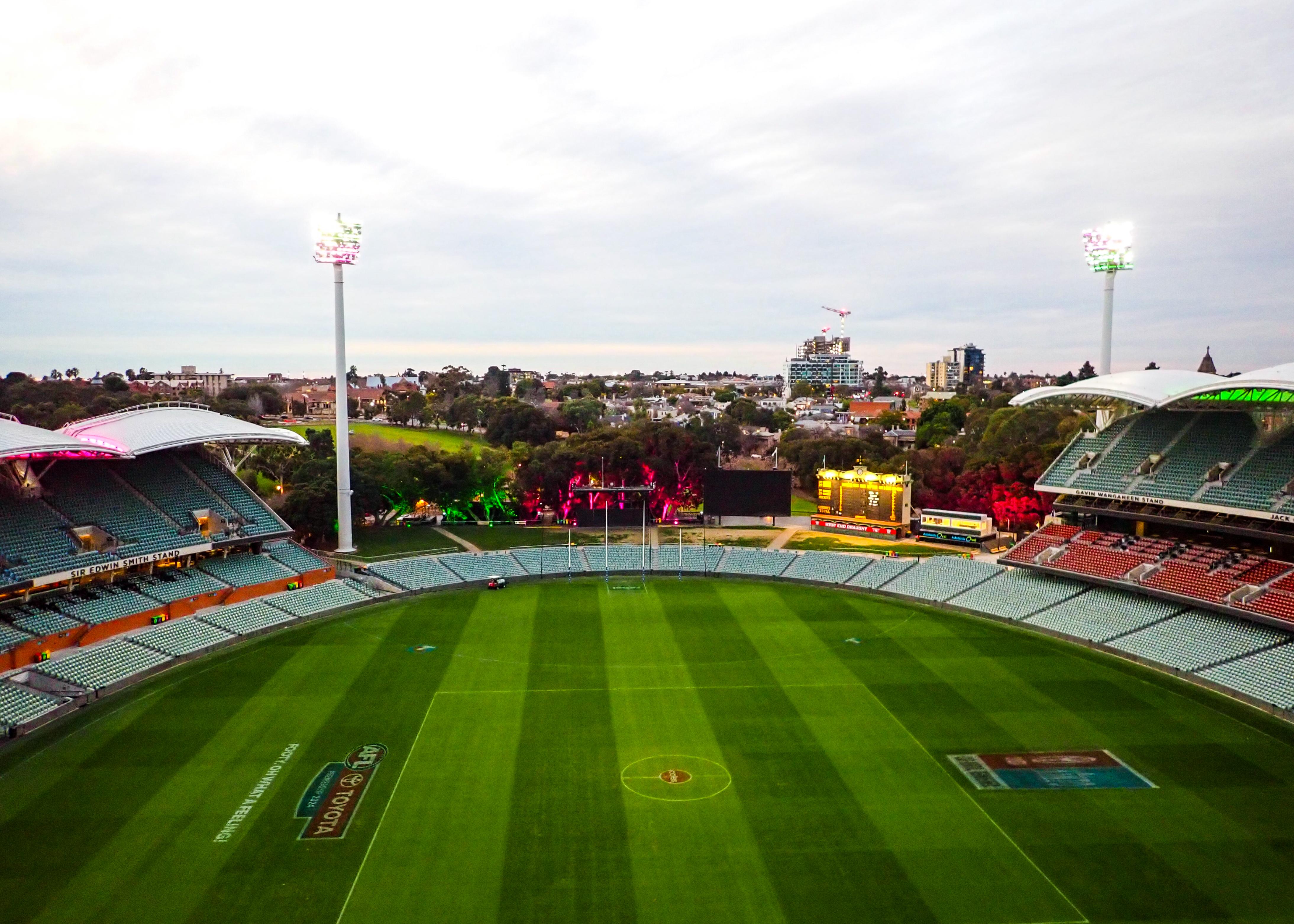 Roofclimb Adelaide Oval