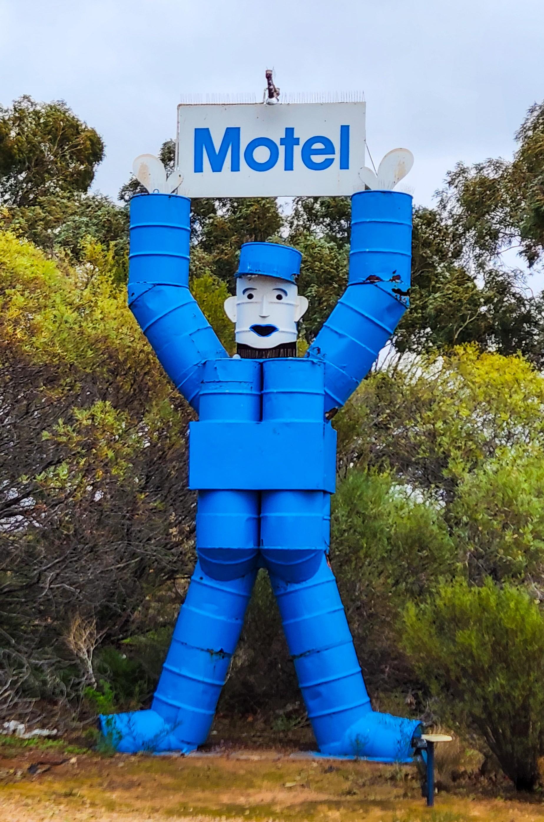The Big Mobil Tinman in Napperby