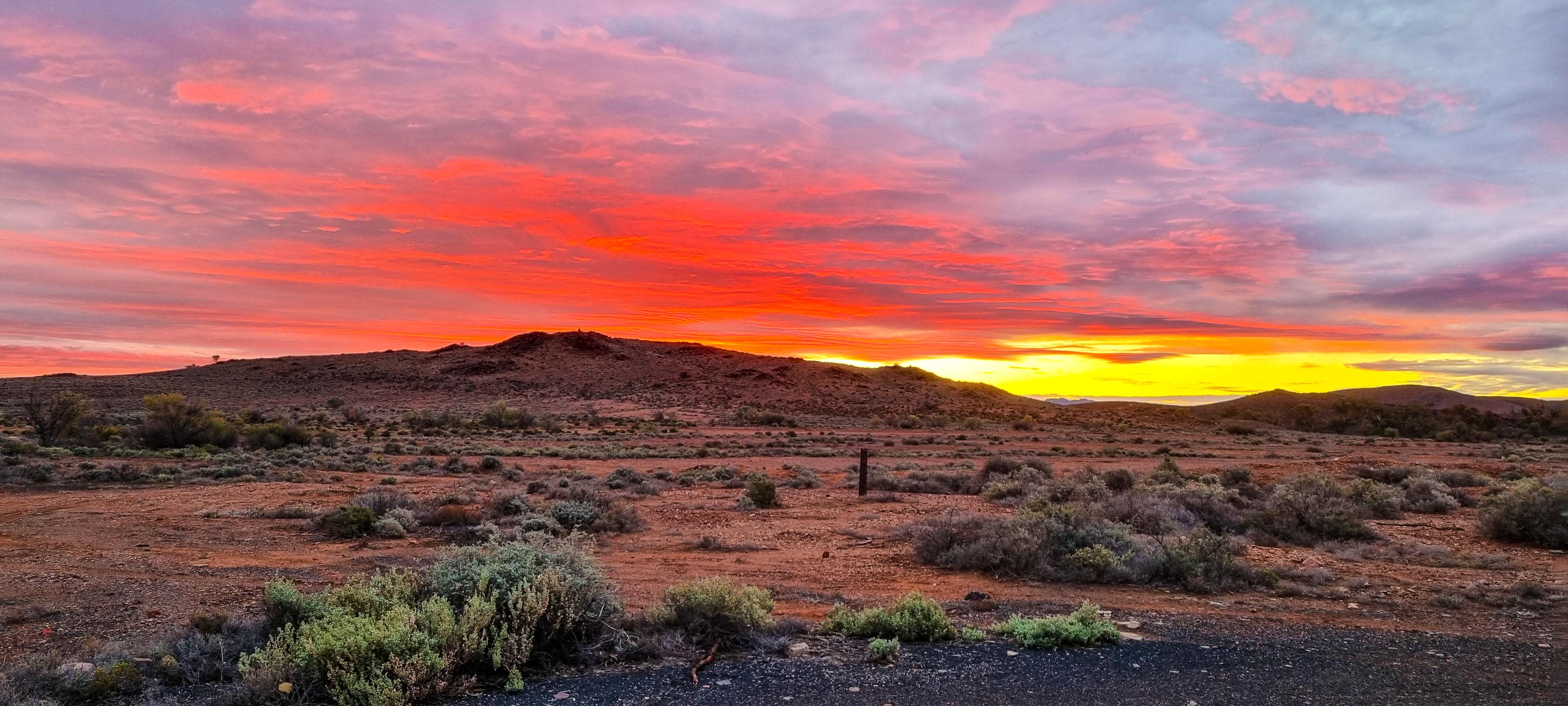 Spectacular Sunset in State-Heritage listed town of Beltana